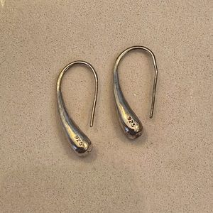 Classic sterling silver teardrop earrings